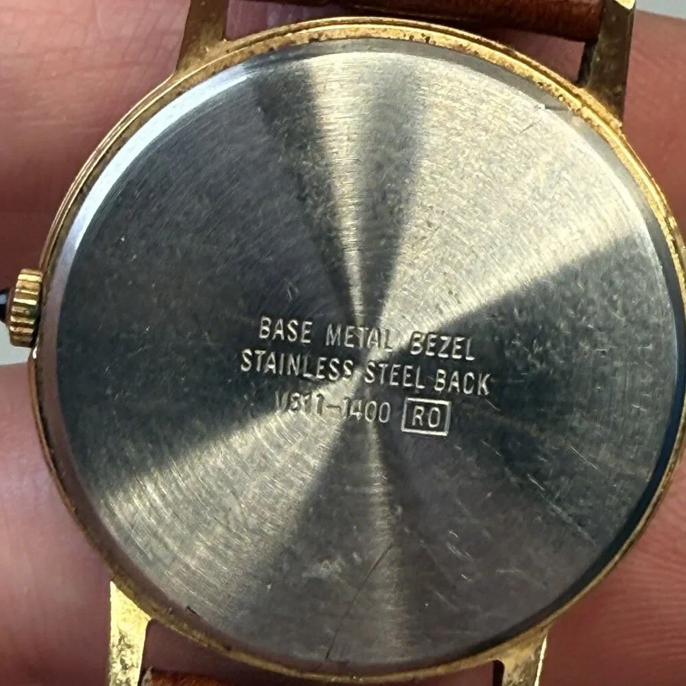 Vtg Lorus Seiko Mickey Mouse Quartz Watch V811-5410 Gold Tone Leather 30mm EUC